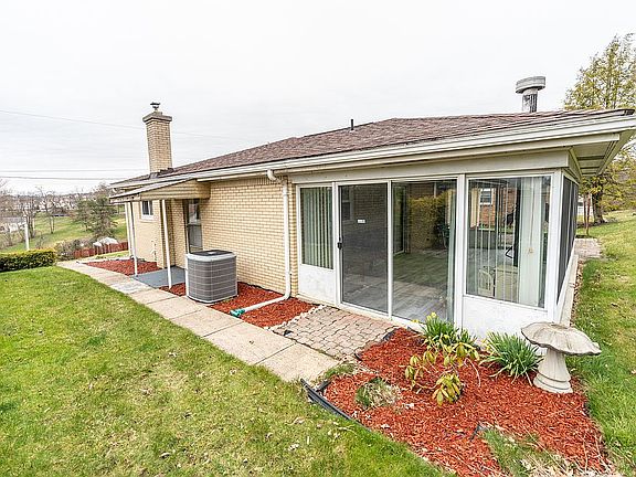 3rd image of 309 Bethel Rd