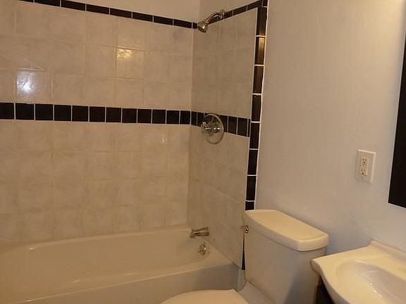 5th image of 42 Swanson Ct APT 23A