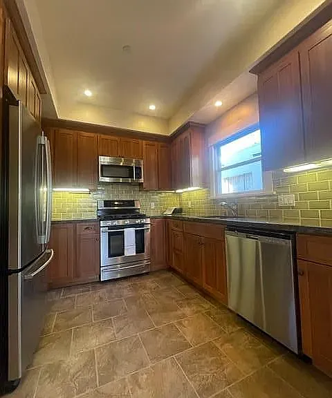 945 Paloma Ave #945 — Photo 8