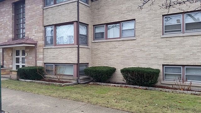 1st image of 6433 W Wabansia Ave