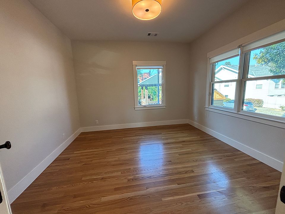 Bedroom #1