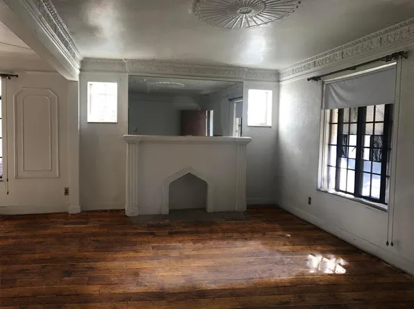 17384 Wisconsin St, Detroit, MI 48221