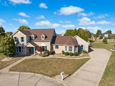 255 Regency Ct, Highland, IL, 62249