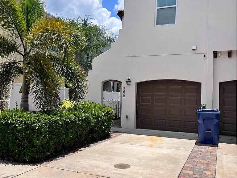 4250 W Carmen St — Photo 1