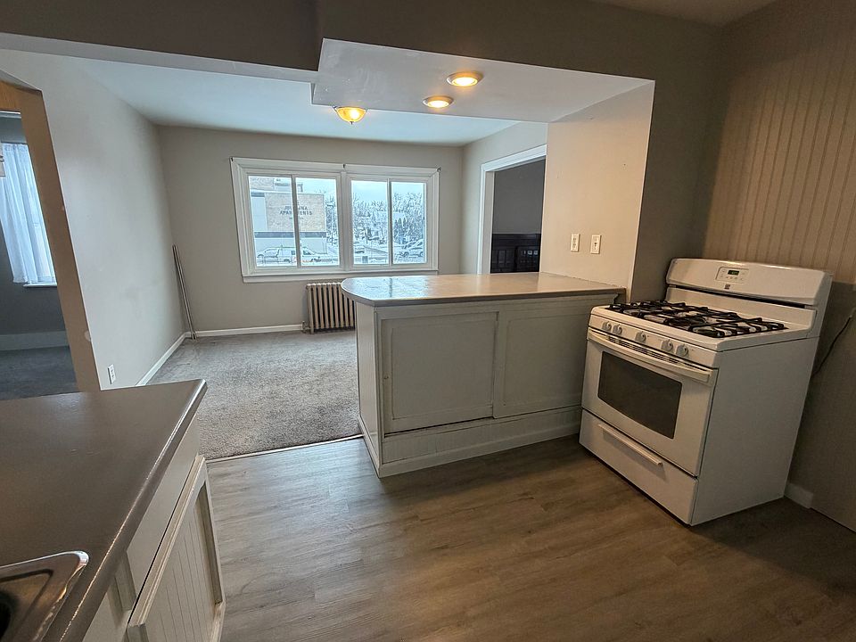 1st image of 21 Salem St #2