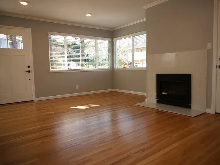 485 Waverley St #485 — Photo 10