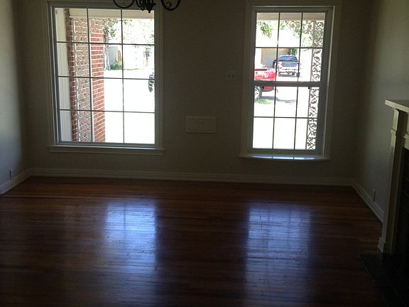 3rd image of 2035 Parker St