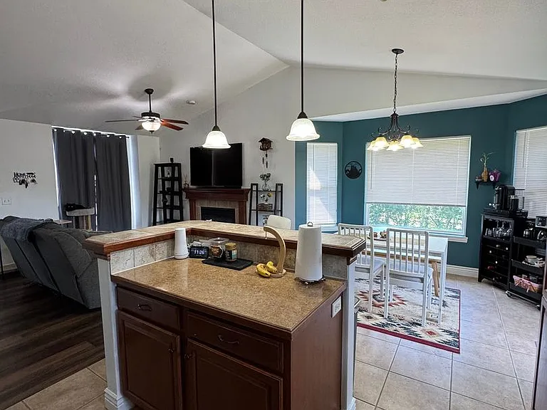 828 Fossilridge Dr — Photo 6