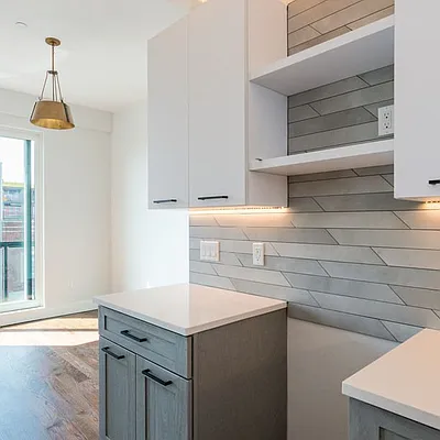 Rented by Nooklyn NYC LLC | media 43