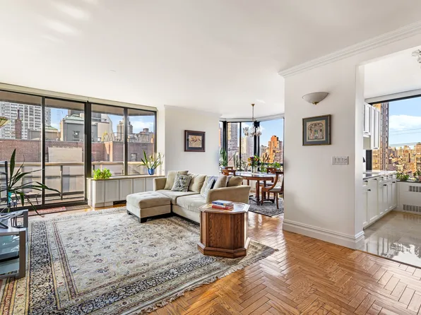 418 East 59th Street image 1 of 24