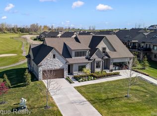 171 E Market St, Oxford, MI 48371