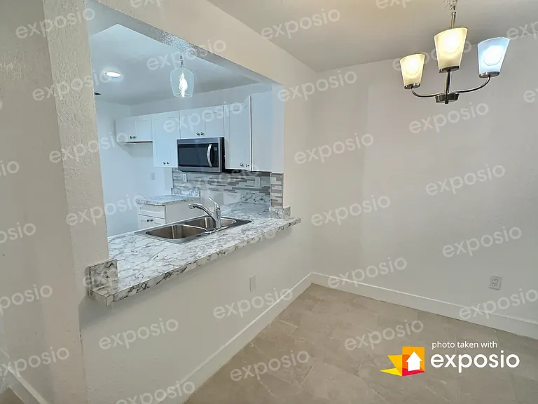 2070 Braman Ave #14 — Photo 2