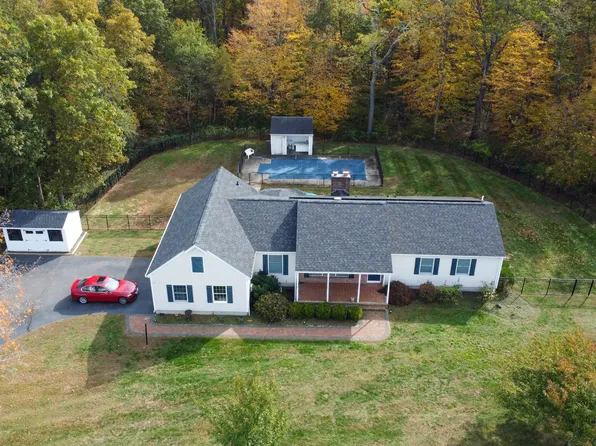 19 Rolling Hills Drive, North Branford, CT 06471