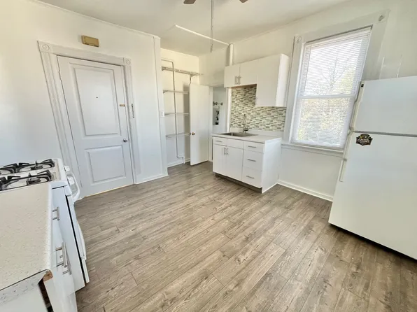 (undisclosed Address), Pt Chester, NY 10573