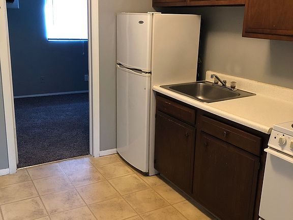 3rd image of 318 18th St NE APT 6