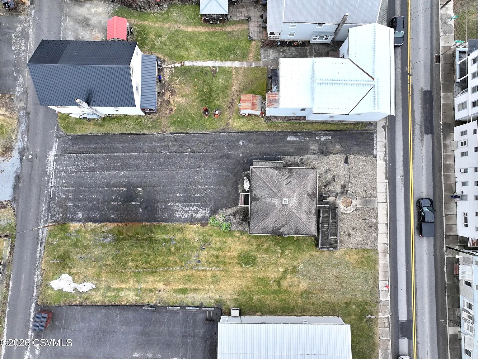 Studio, 784 sqft, $1,200 — Photo 4