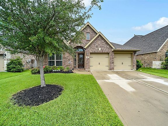 2nd image of 4011 Teramo Lane