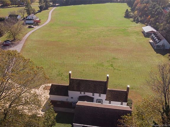 2nd image of 409 Old Wormley Creek Rd #A