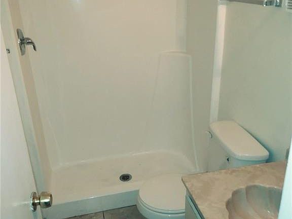 5th image of 2680 Park Windsor Dr APT 512
