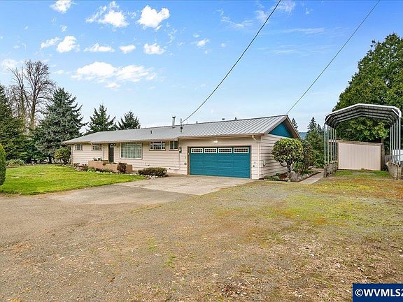 3rd image of 1611 Main St