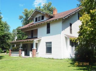 401 Dickerson St, Shelbina, MO 63468