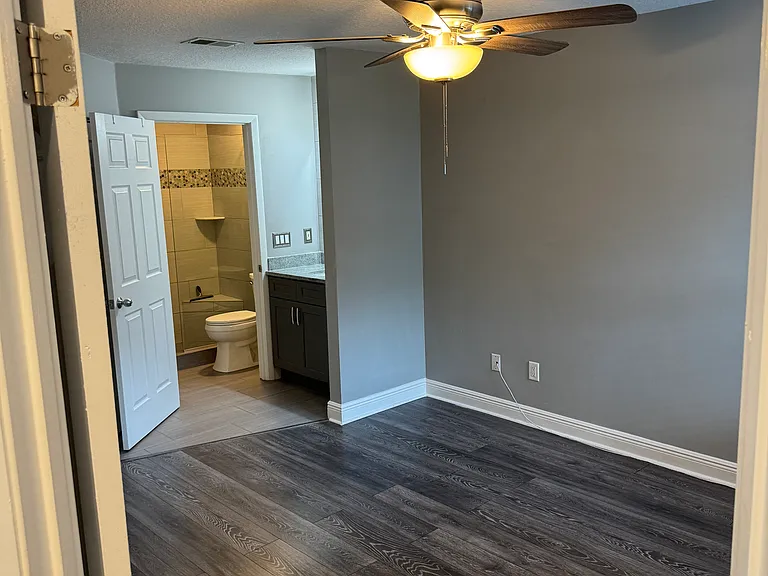 2608 Grassy Point Dr #104 — Photo 6