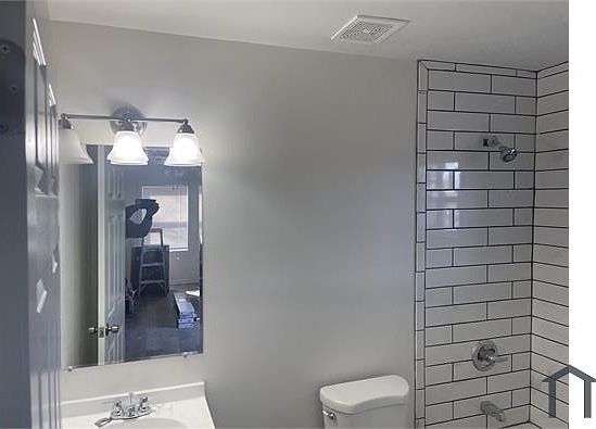 3rd image of 402 E 7th St #All