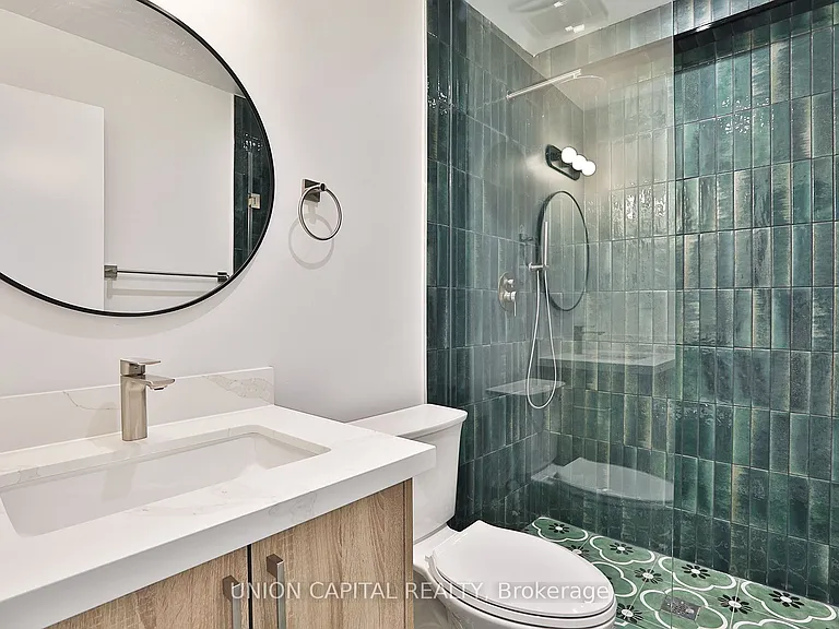 612 Gerrard St E #2 — Photo 16