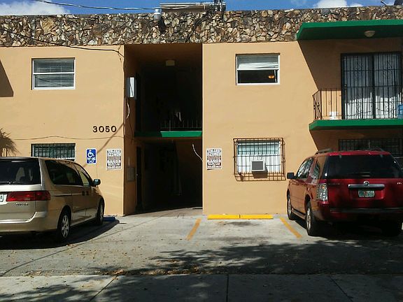 5th image of 3050 NW 21st Ave APT 9