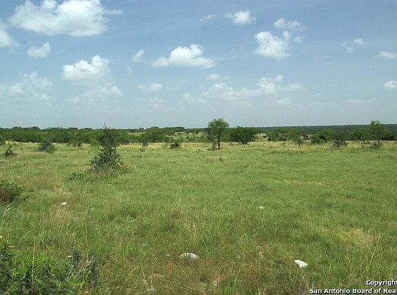 5th image of 00 CR 320