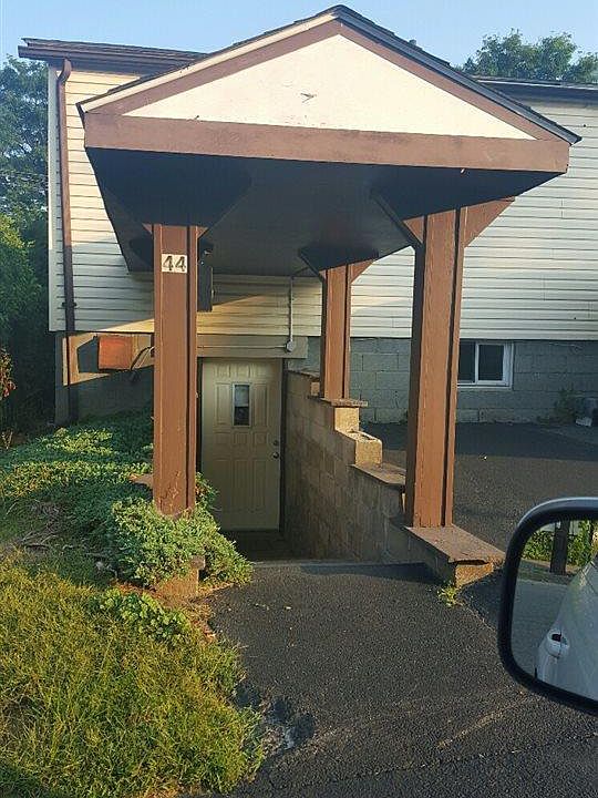 1st image of 206 Henry St