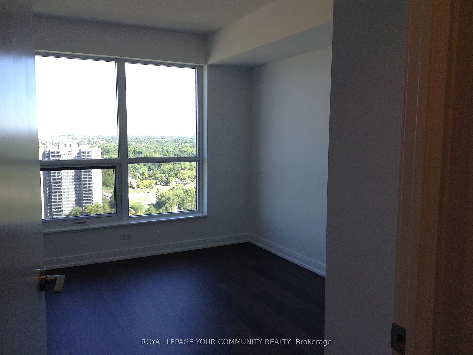 Avani at Metrogate — Photo 2
