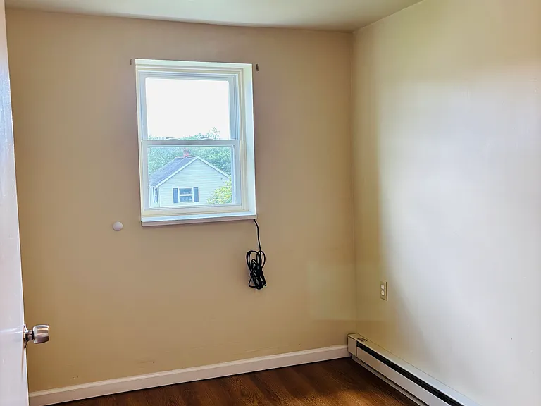 410 Main St — Photo 6