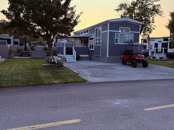 4710 Lake Rd E Lot F4, Geneva On The Lake, OH 44041