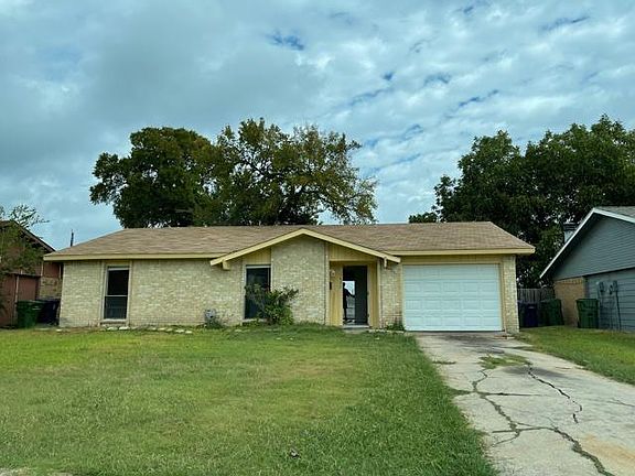 2nd image of 3822 Williamsburg Dr