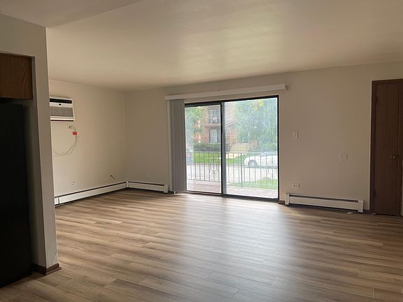 4th image of 5718 106th St APT 1E