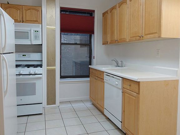 4th image of 2560 Broadway #7D