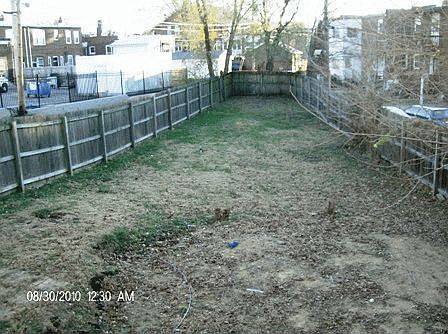 2nd image of 4416 Eichelberger St