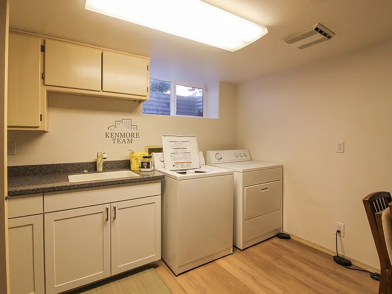 2141 N Columbia River Rd — Photo 41