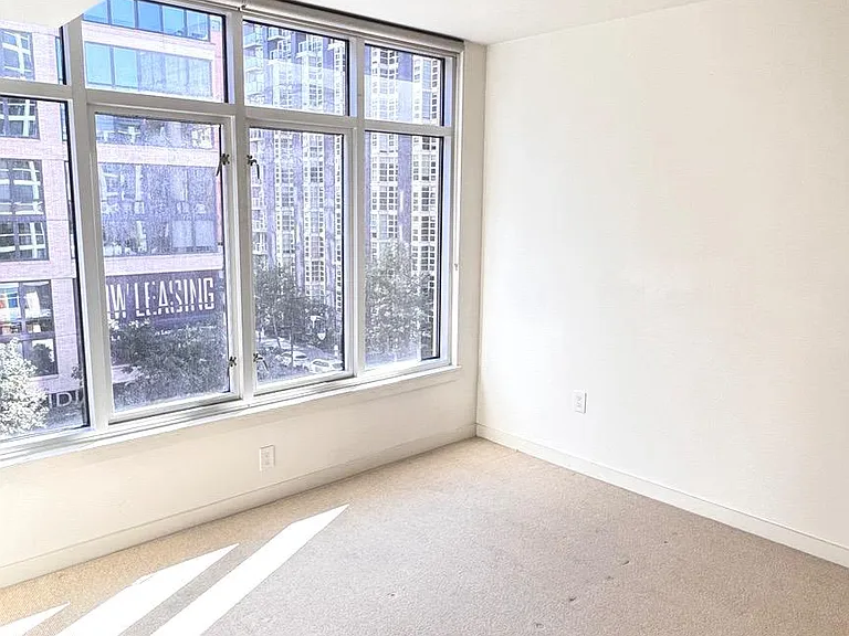 1025 1st St SE #614 — Photo 15