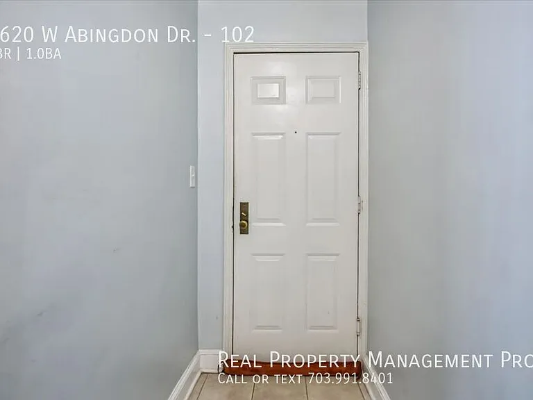 1620 W Abingdon Dr #102 — Photo 3