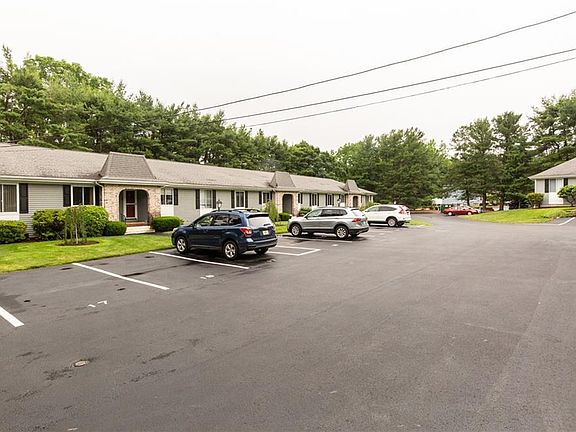 3rd image of 131 Pleasant View Ave Unit A17