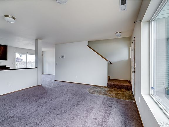 3rd image of 20305 48th Ave E