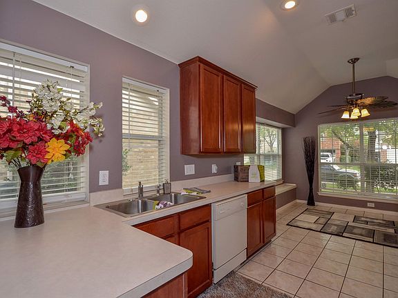 5th image of 5408 Pecan Creek Cir