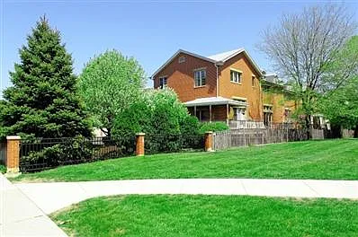 201 S York St #201D photo 1