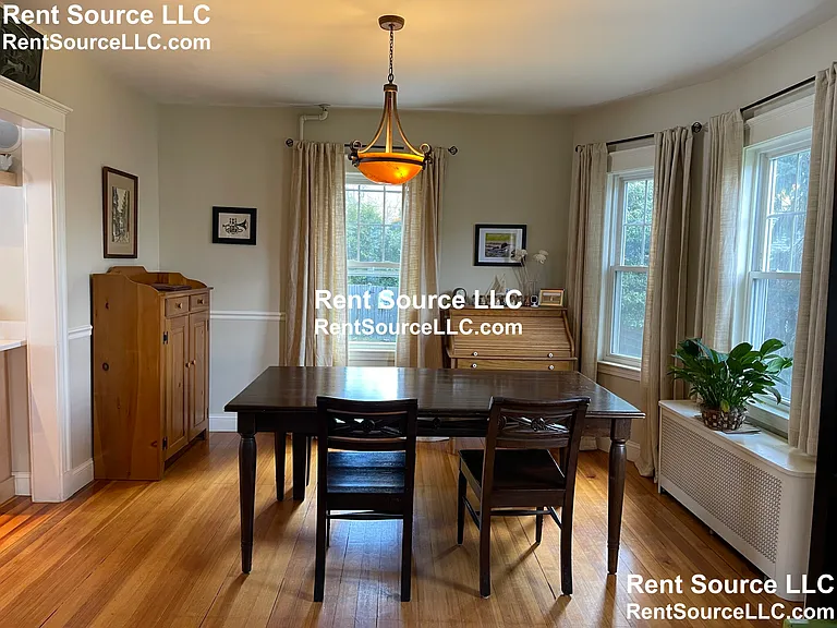 19 Tyler Ave — Photo 9