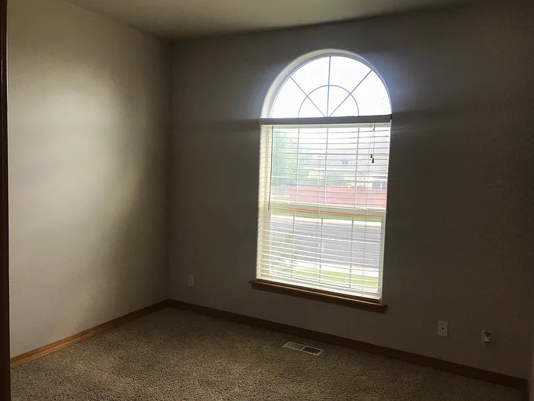 3219 W Canyon Lakes Dr — Photo 20