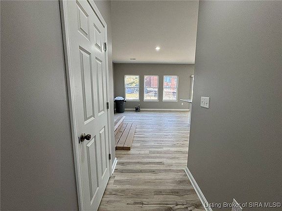 5th image of 2020 N Greentree Blvd