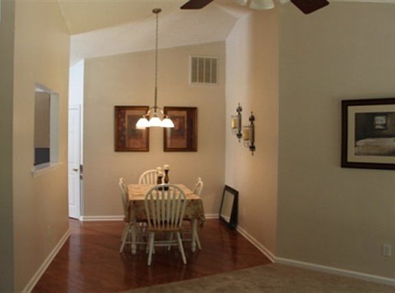 3rd image of 9112 Hickorynut Hl