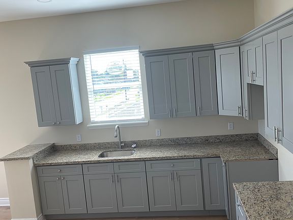 3rd image of 4720 Dodt Ave #B
